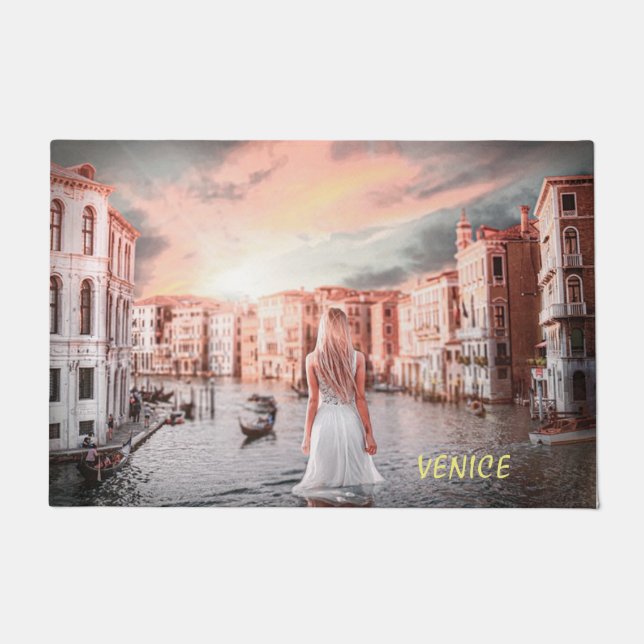 Tapete Loira Em Veneza Romântica (Frente)