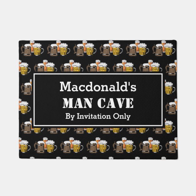 Tapete MAN CAVE Novelty Três Cervejas Negra PERSONALIZÁVE (Frente)