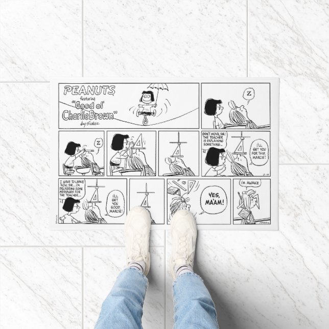 Tapete Marcie & Peppermint Patty Na Sala De Aula (Interior)