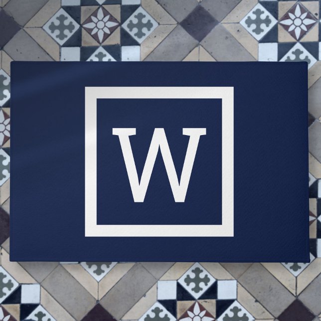 Tapete Monograma Simples de Borda Azul do Marinho Moderno (Simple Modern Navy Blue Graphic Border Monogram Doormat)