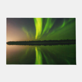 Tapete Norte Aurora Borealis ilumina a Islândia