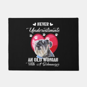 Tapete Nunca subestime uma velha com um schnauzer