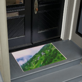 Tapete O caminho íngreme na montanha