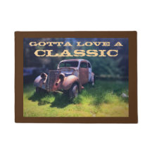 O Carro vintage clássico precisa amar uma porta cl