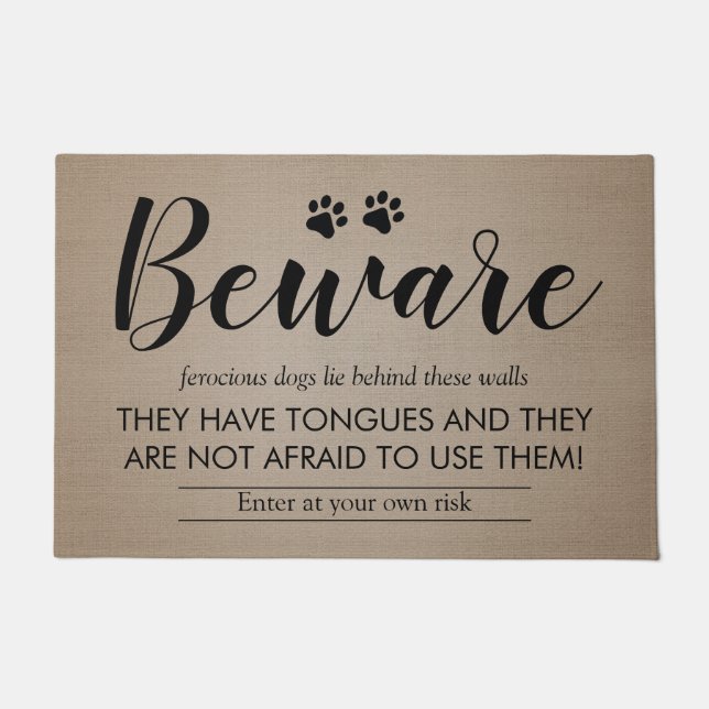 Tapete O país rústico engraçado Beware dos cães (Frente)
