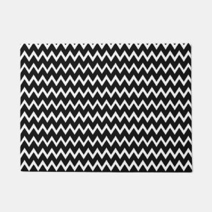 Tapete Padrão De Chevron Preto E Branco