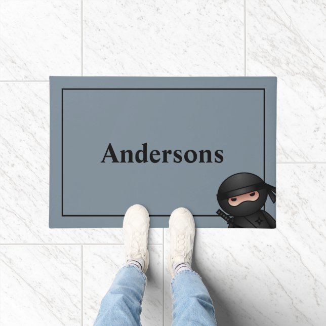 Tapete Pequeno guerreiro Ninja na Cinza (Interior)