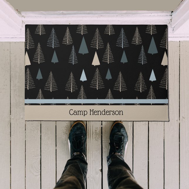 Tapete Pinheiros Primitivos em Preto (Criador carregado)