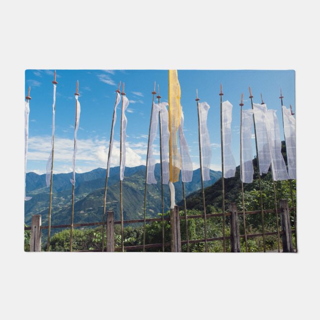 Tapete Prayer Flags nas montanhas orientais do Butão (Frente)