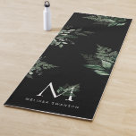 tapete preto ioga preto monograma foliage verde<br><div class="desc">design com cor preta e folhagem verde. A cor preta e o texto do monograma são editáveis.</div>