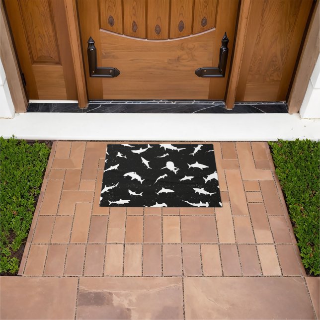 Tapete Sombra branca de peixes-tubarão no espaço de galáx (Ar livre)