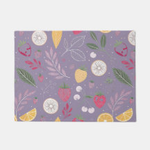 "Tapete de Porta com Frutas Roxas e Padrão Floral"