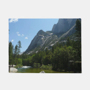 Tapete Tenaya Creek no Parque Nacional de Yosemite