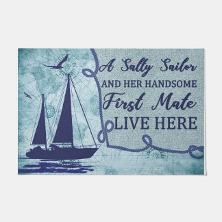 Tapete Um Marinheiro Salgado E Seu Bonito Primeiro Compan