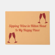 Vinho sorvendo em Hilton Head com vidros