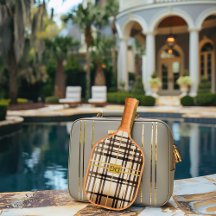 Taupe sofisticado e Monograma Dourado