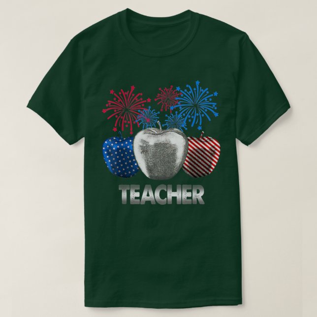 Teacher Apple Firework American Flag T-Shirt (Frente do Design)