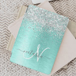 Teal Brugado Metal Silver Glitter Nome Monograma<br><div class="desc">Personalize facilmente esta moda design de capa de ipad de de chic com brilho prateado bonito em um fundo metálico escovado teal.</div>