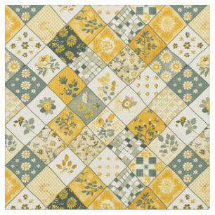 Tecido Colcha Vintage Remendada de Amarelo Pastel