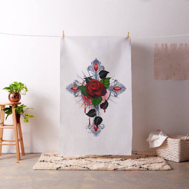 Tecido Cruz de Prata com uma Rosa Vermelha (In Situ)