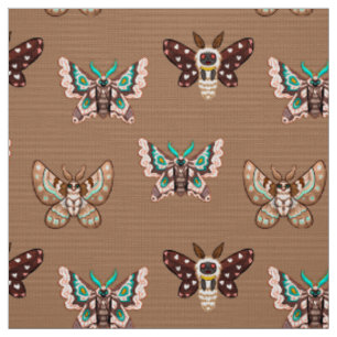 Tecido Cute Kawaii Chibi Moths em Café Tan