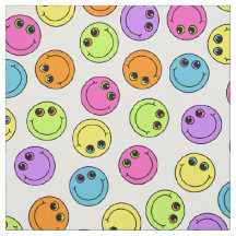 Emoji colorido enfrenta