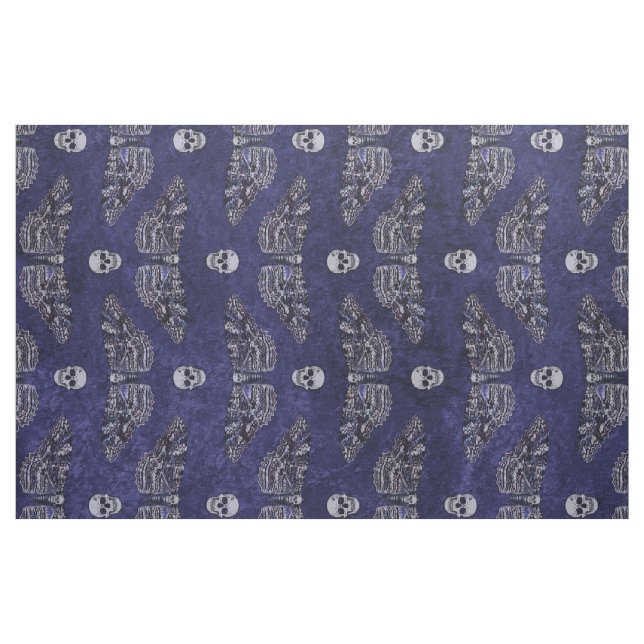 Tecido Falln Deathshead Moth and Skulls (Fat Quarter)