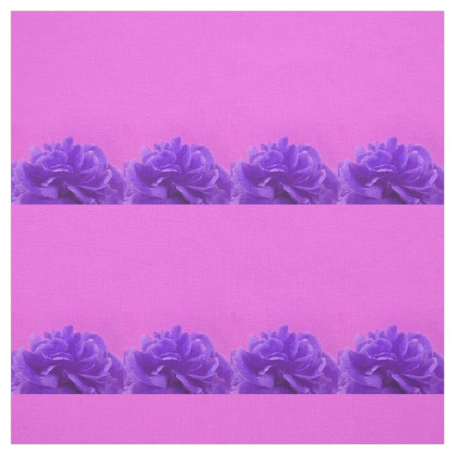 Tecido Floral Roxo Elegante (Modelo)