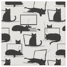 Gatos Sentados em Laptop