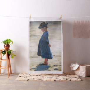 Tecido Kroyer - Menina parada em Skagen Beach