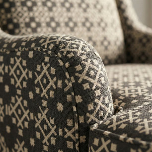 Tecido Padrão Geométrico Decorativo de Preto e Beige