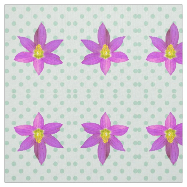 Tecido Pontos Polka Verdes em Floral Rosa (Modelo)