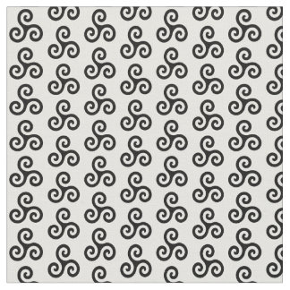 Tecido Preto Céltico Triplo Espiral Triskele em Branco