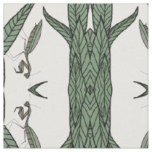 Rezando Mantis Em Folhas Verdes