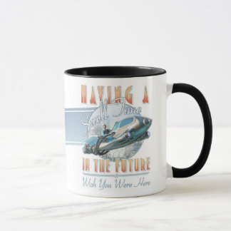 Tendo uma caneca do tempo do inchamento no futuro