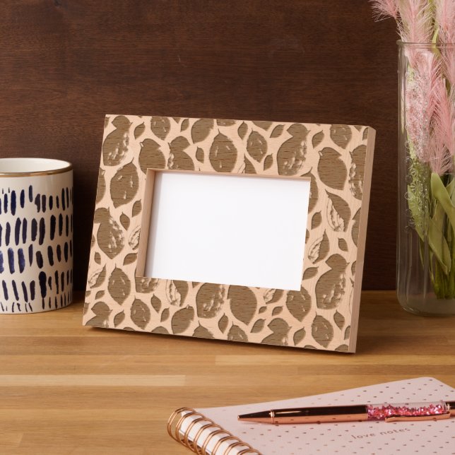 Tendy Leaf Foliage Pattern Botanical Photo (Left)