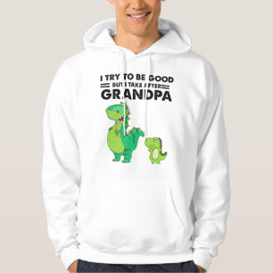 Tento ser bom, mas pego a camisa do vovô