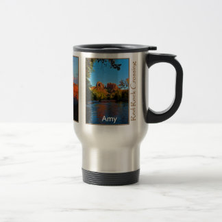 Térmica Amy na caneca vermelha do cruzamento da rocha