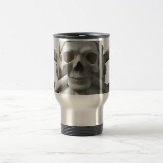 Térmica Caneca do bebendo do crânio & do pirata dos ossos