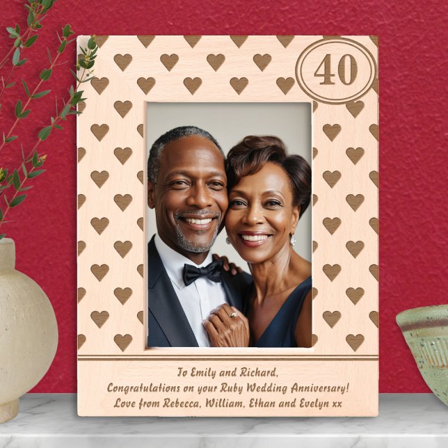 Texto Personalizado do 40º Aniversário do Casament (A photo frame for a couple on their Ruby Wedding Anniversary (40 Years) with love hearts pattern)