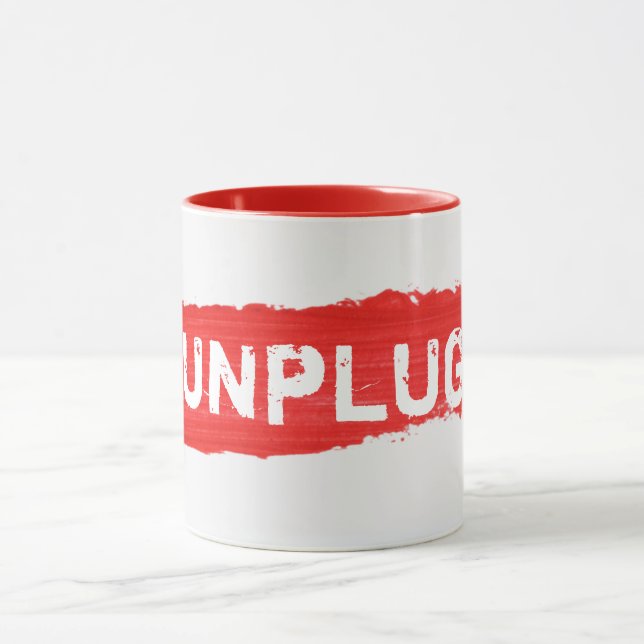 Texto UNPLUG Na Caneca Vermelha (Centro)