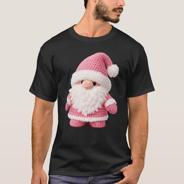 This cute crochet gnome T-shirt is a 2026 best-sel (Frente)