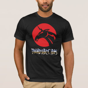 "Thundercorns" está no t-shirt fraco
