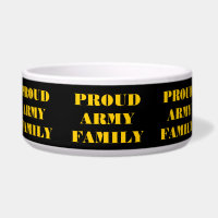 Família do Exército Orgulhoso de Pet Bowl