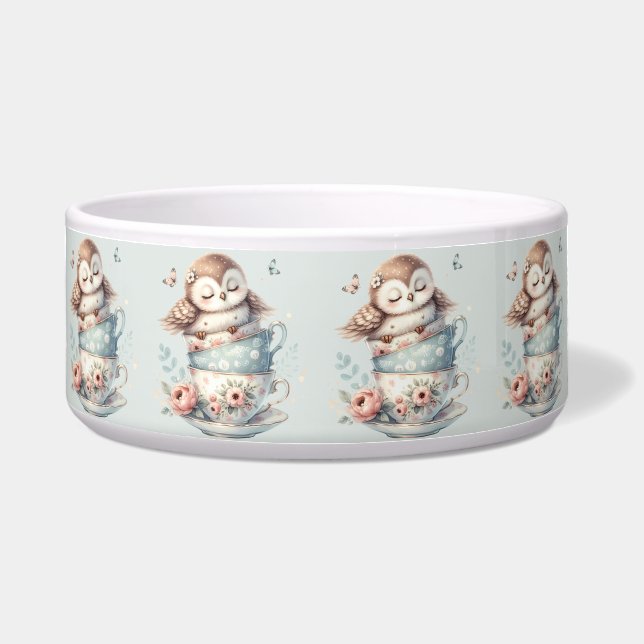 Tigela Sleeping Owl in Stacked Floral Teacups (Frente)