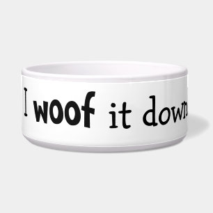 Tigela Woof persegue para baixo a bacia