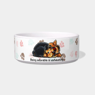 Tigela Yorkie sendo adorável fora do Leash Art™