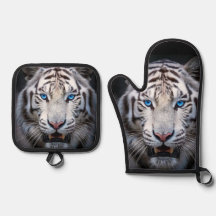 Tigre branco com olhos azuis
