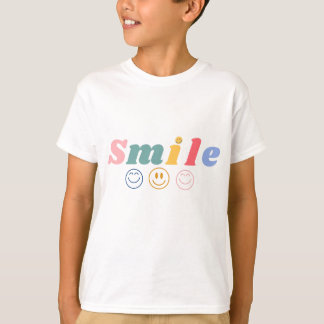 Tipografia Colorida do Sorriso T-Shirt