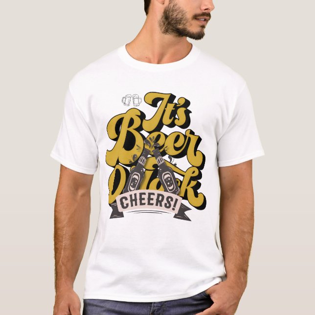 Tipografia de Cerveja O clock T-Shirt (Frente)